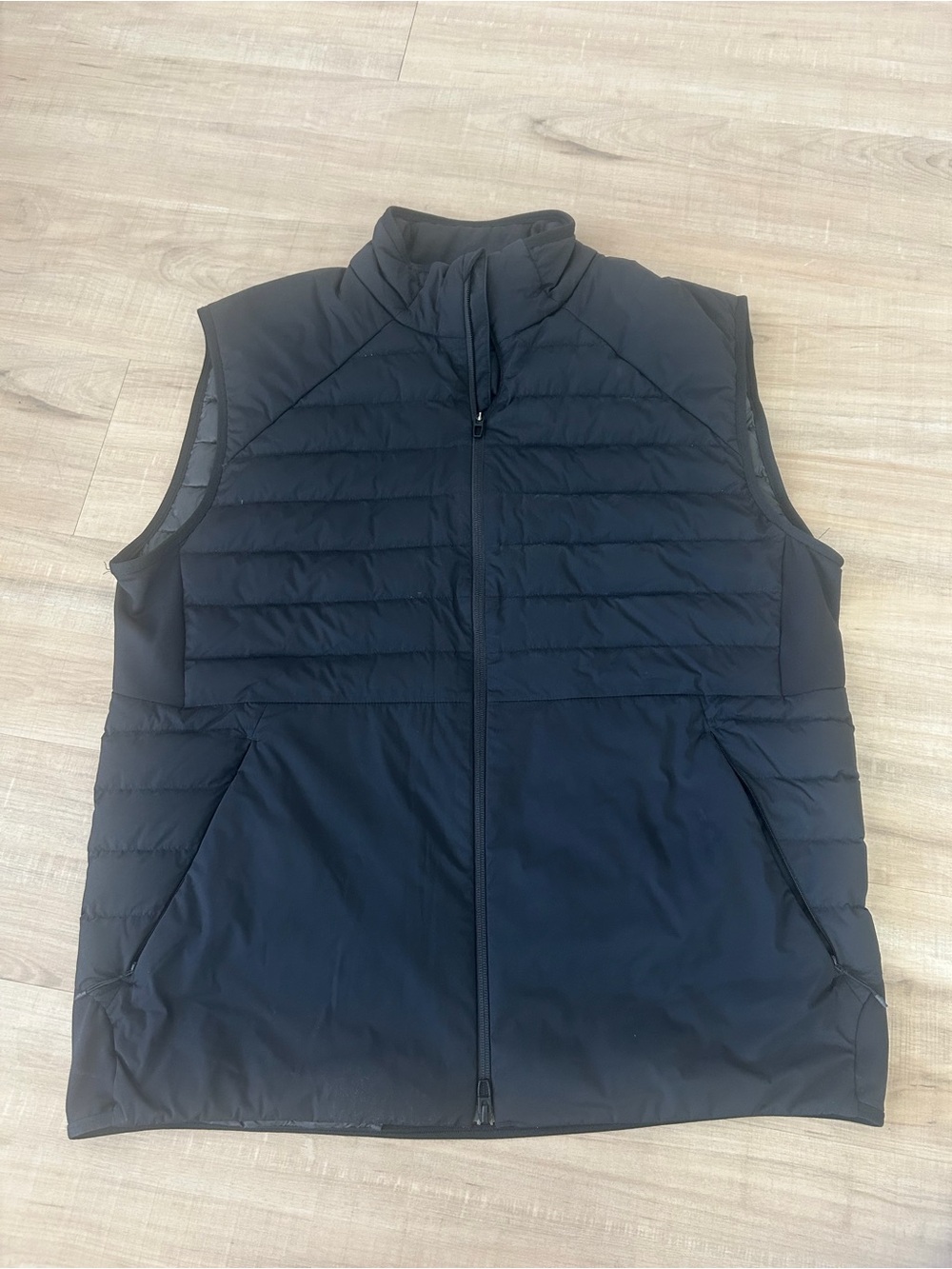 Lululemon Men's Black Quilted Packable Vest - Lightweight Layering